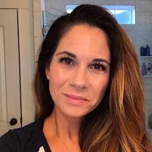 Meet your Posher, Adrienne